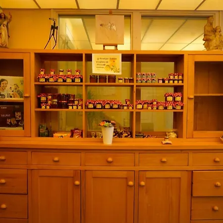 Chez Toon, Bar Deco 3* 布莱勒