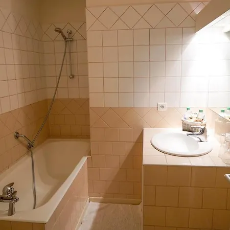 Bed & Breakfast Chez Toon, Bar Deco 3*