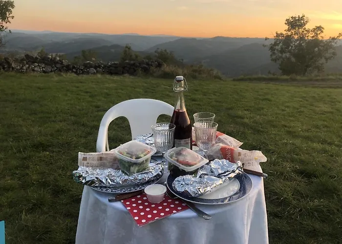 Chez Toon, Bar Deco Bed & Breakfast 3*