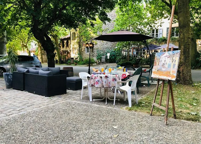 Chez Toon, Bar Deco 住宿加早餐酒店 3*