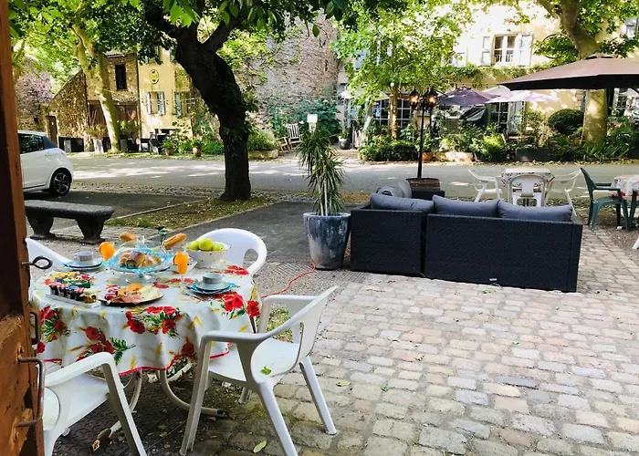 Chez Toon, Bar Deco 住宿加早餐酒店